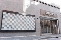 LUXURY（ラグジュアリー）