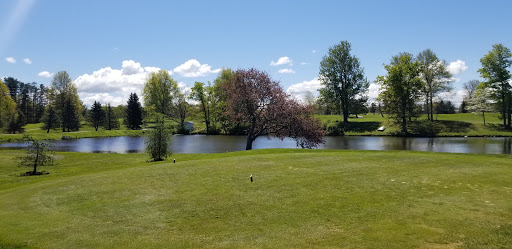 Public Golf Course «St Denis Golf Club & Party Center», reviews and photos, 10660 Chardon Rd, Chardon, OH 44024, USA