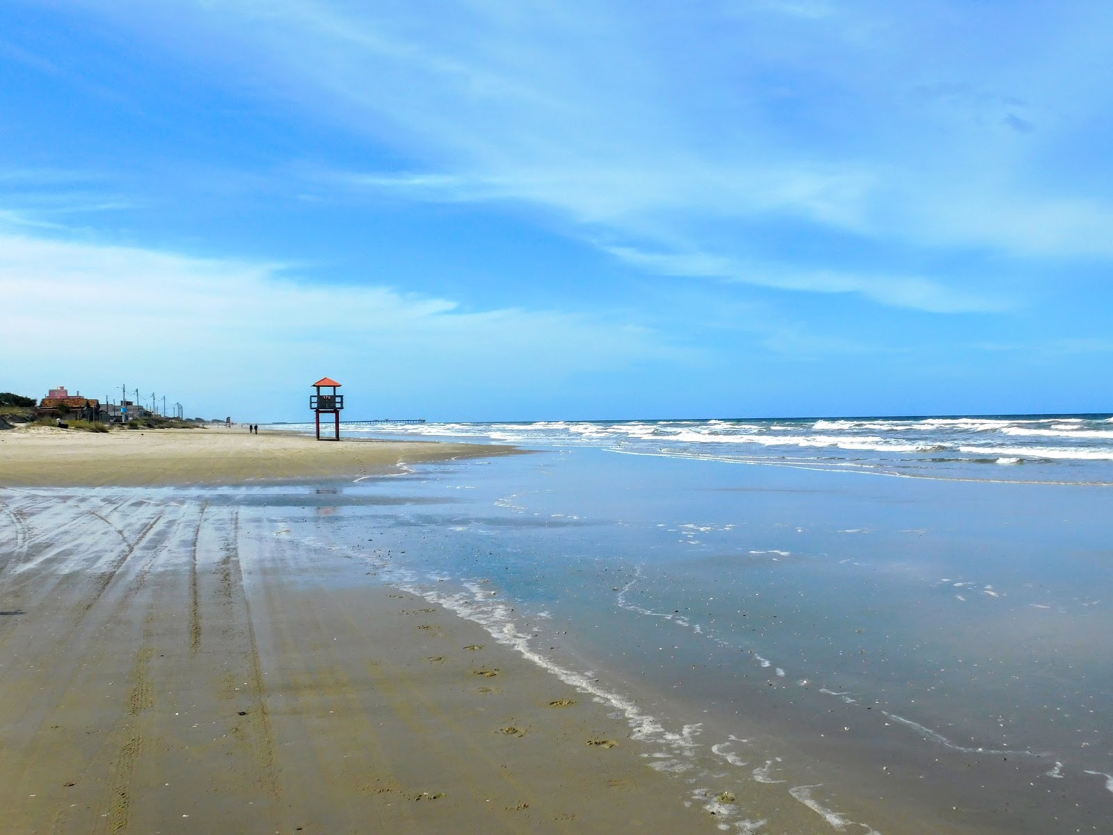 Foto de Praia de Salinas con recta y larga