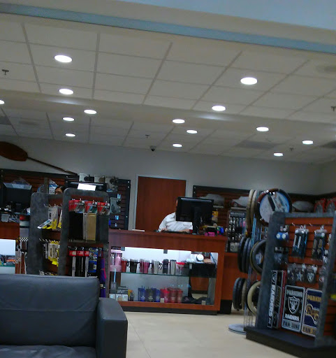 Toyota Dealer «Toyota Of Whittier», reviews and photos, 14577 Whittier Blvd, Whittier, CA 90605, USA