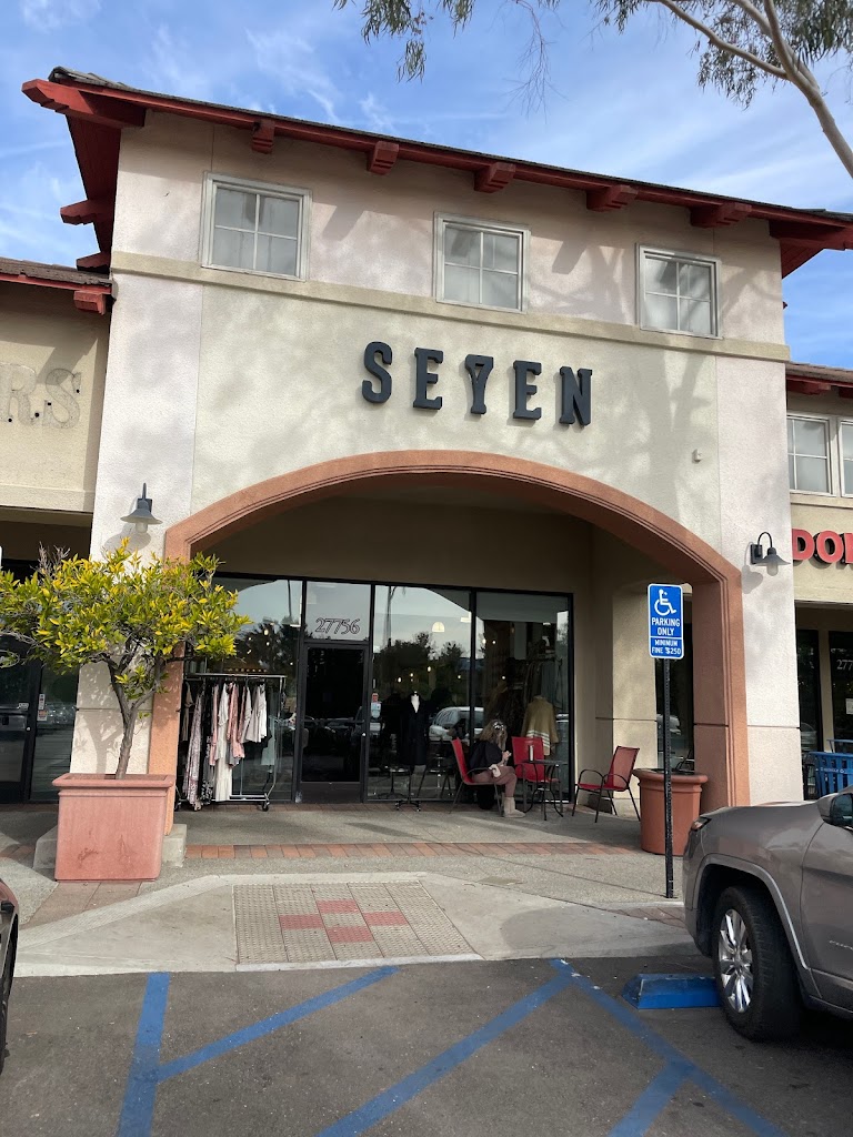 Salon Seven 91354