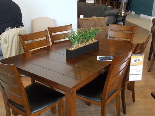 Furniture Store «Art Van Furniture - Glendale Heights», reviews and photos, 125 W Army Trail Rd, Glendale Heights, IL 60139, USA