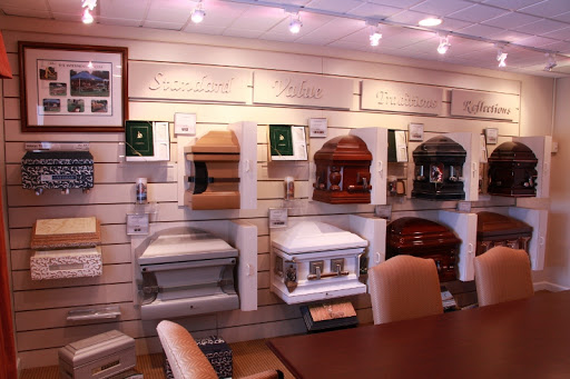 Funeral Home «Forest Lawn Funeral Homes», reviews and photos, 538 Tracy Grove Rd, Hendersonville, NC 28792, USA