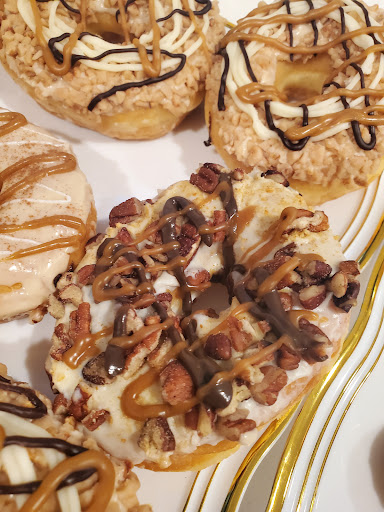 Donut Shop «Donut Licious», reviews and photos, 1535 Spring Cypress Rd, Spring, TX 77388, USA