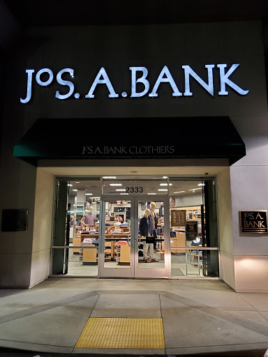 Jos A. Bank