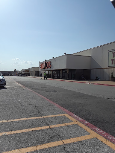 Discount Store «Big Lots», reviews and photos, 2110 S Cooper St, Arlington, TX 76013, USA