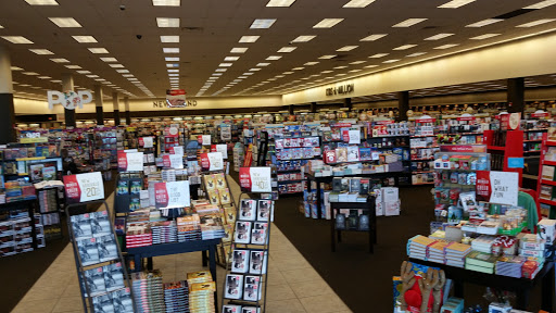 Book Store «Books-A-Million», reviews and photos, 6235 N Davis Hwy, Pensacola, FL 32504, USA