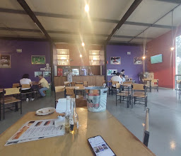 Santas Alitas Camino Viejo a Tesistán photo