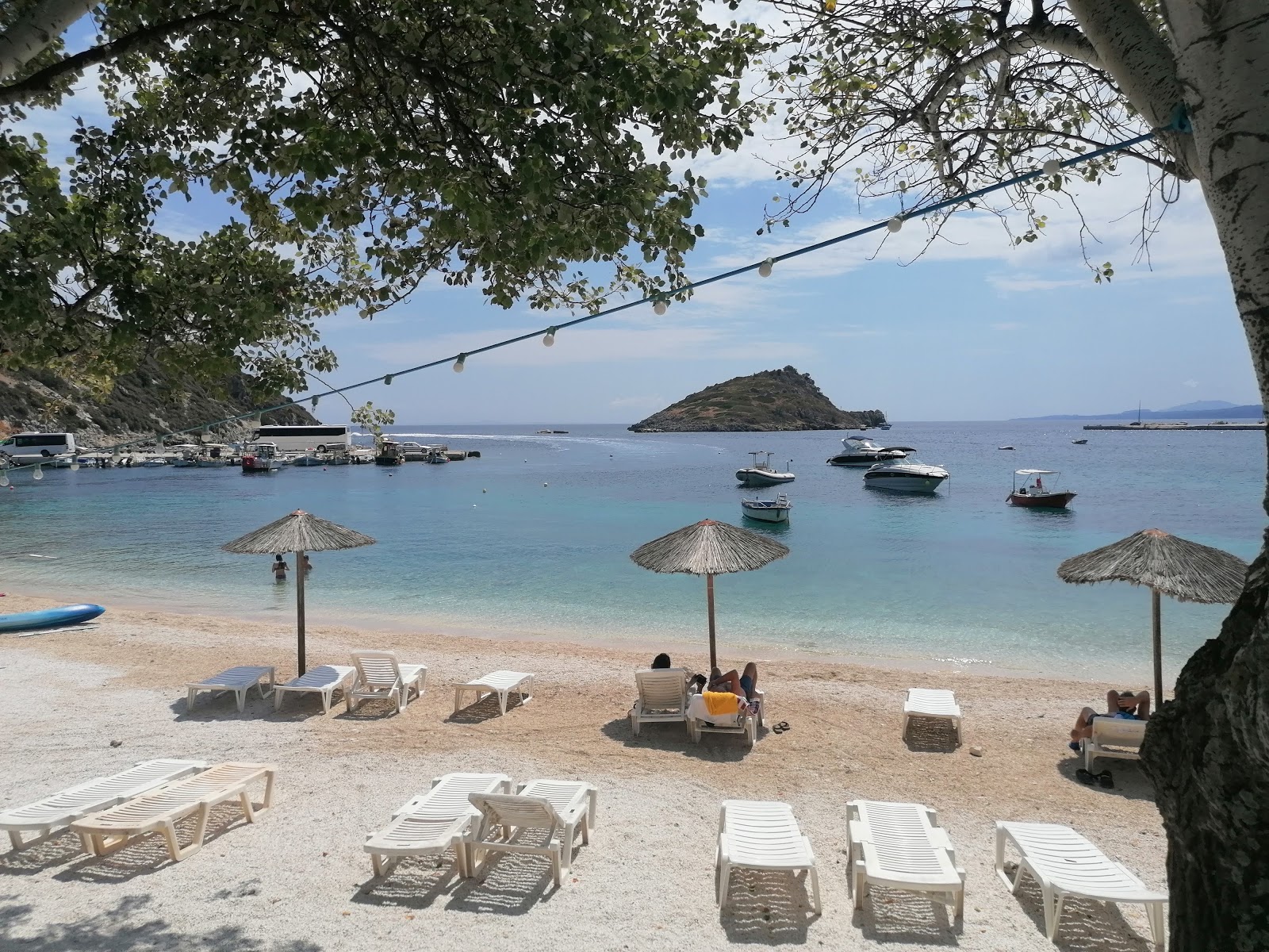 Photo de Paralia Ag. Nikolaos avec un niveau de propreté de très propre