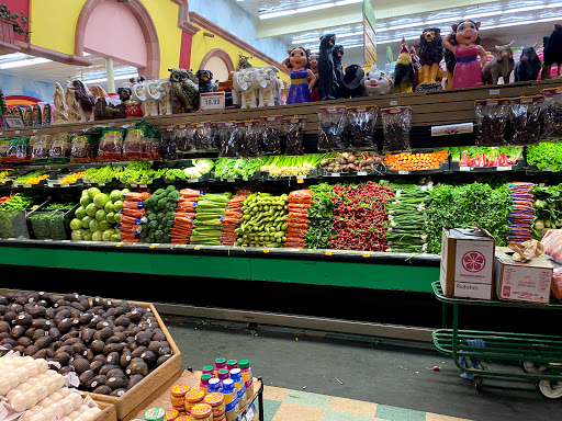 Grocery Store «Mi Pueblo Food Center # 20», reviews and photos, 727 1st St, Gilroy, CA 92020, USA