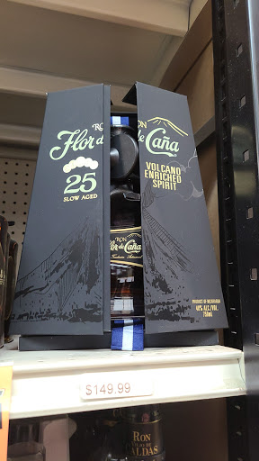 Wine Store «Liquor & Wine Warehouse», reviews and photos, 9925 Horace Harding Expy, Corona, NY 11368, USA