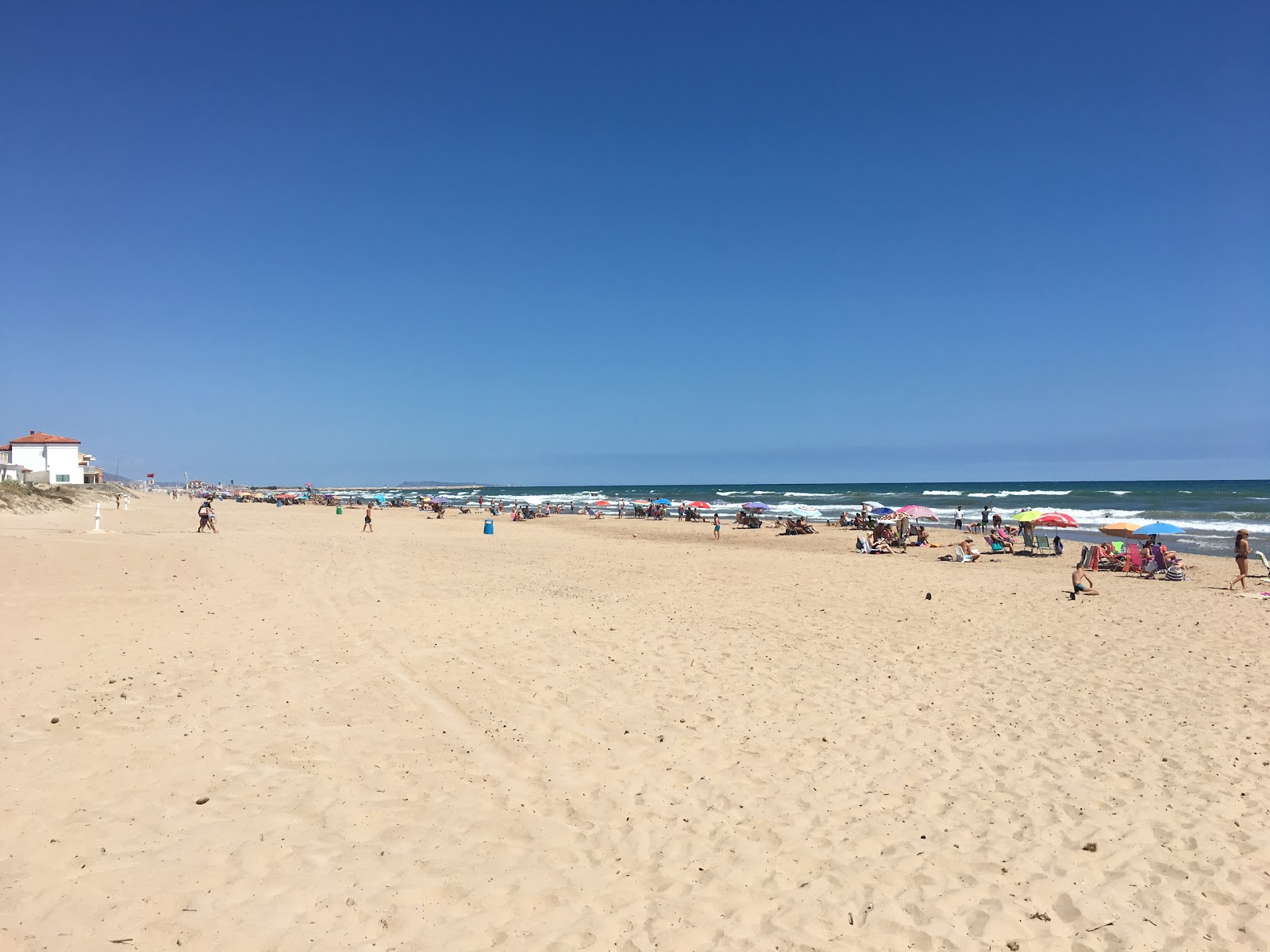 Photo de Platja Aigua Blanca et le règlement