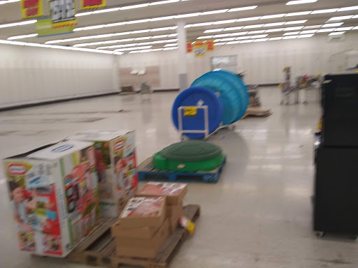 Discount Store «Kmart», reviews and photos, 1 Flower Valley Shopping Center, Florissant, MO 63033, USA