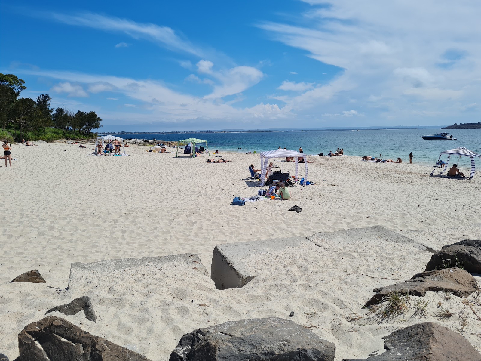 Yarra Bay Beach'in fotoğrafı ve yerleşim