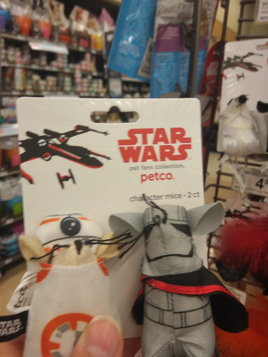Pet Supply Store «Petco Animal Supplies», reviews and photos, 1086 Killingly Commons Drive, Dayville, CT 06241, USA