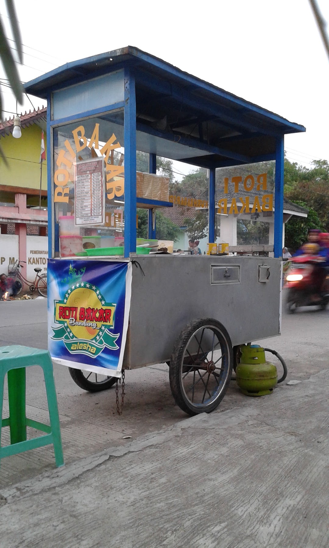 ROTI BAKAR Alesha