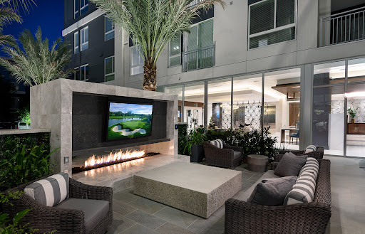 Bell Warner Center image