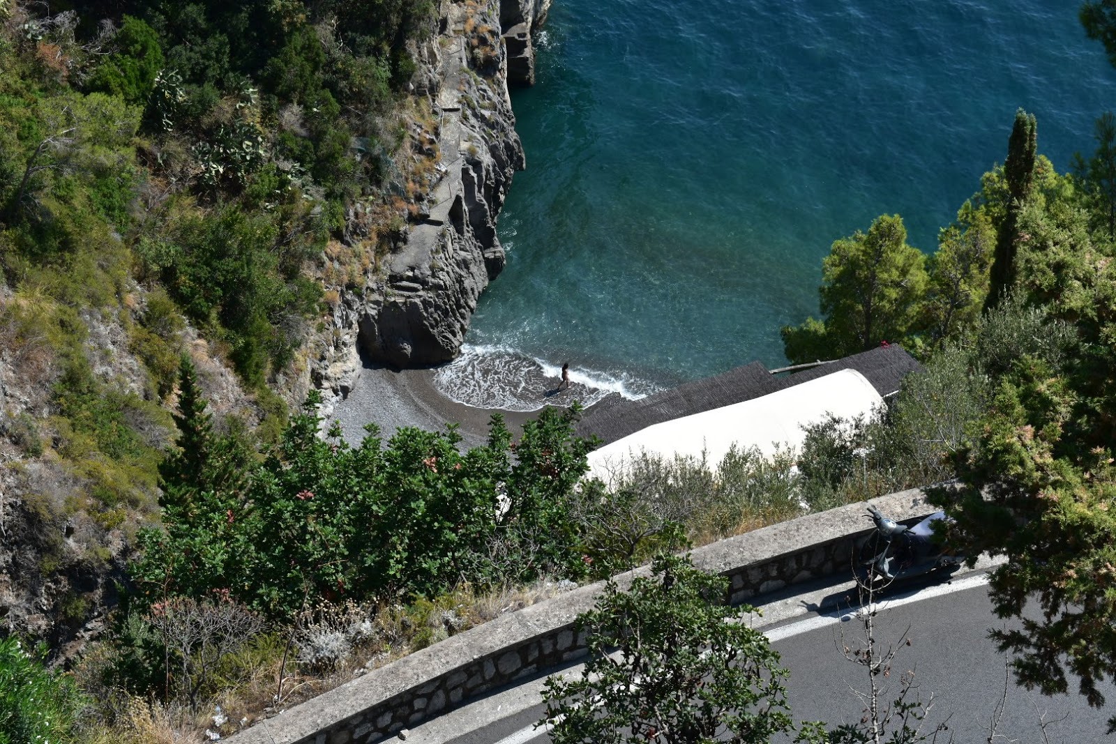 Photo of Positano beach III with partly clean level of cleanliness