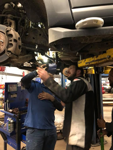 Auto Repair Shop «V & F Auto», reviews and photos, 443 Springfield St, Agawam, MA 01001, USA