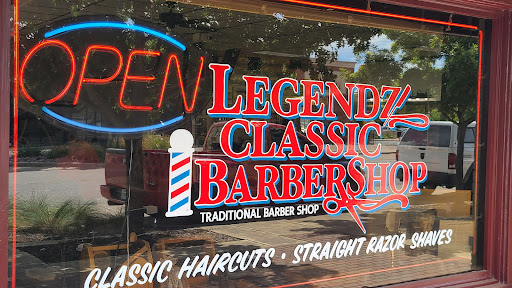 Barber Shop «LEGENDZ CLASSIC BARBER SHOP», reviews and photos, 207 N Center St, Arlington, TX 76011, USA