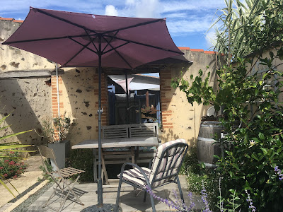 Catherine Olagnier Gite La Forge Fleurie à Val en Vignes