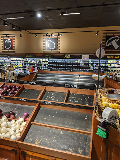 Supermarket «Giant Eagle Supermarket», reviews and photos, 5990 University Blvd #4, Coraopolis, PA 15108, USA