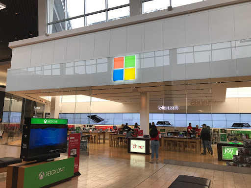 Computer Store «Microsoft Store», reviews and photos, 1 Garden State Plaza Blvd #2303, Paramus, NJ 07652, USA