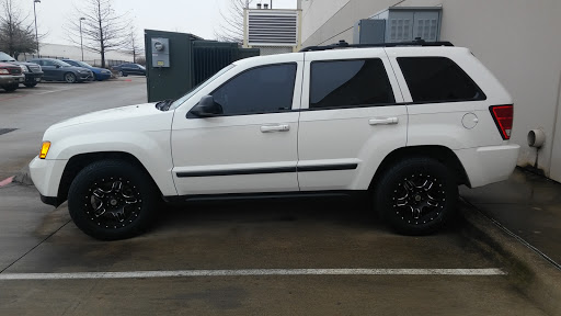 Tire Shop «Discount Tire Store - Cedar Hill, TX», reviews and photos, 142 N Hwy 67, Cedar Hill, TX 75104, USA