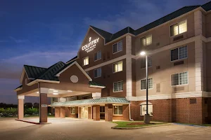 Country Inn & Suites by Radisson, DFW Airport South, TX image