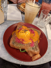 Œufs Bénédicte du Restaurant servant le petit-déjeuner Kozy Bosquet à Paris - n°9