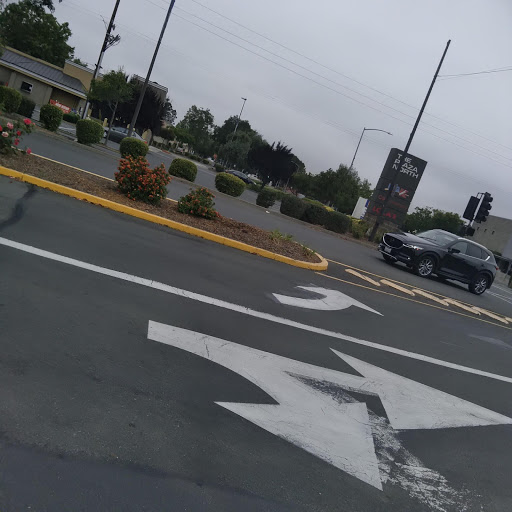 Shopping Mall «The Plaza North», reviews and photos, 259B N McDowell Blvd, Petaluma, CA 94954, USA