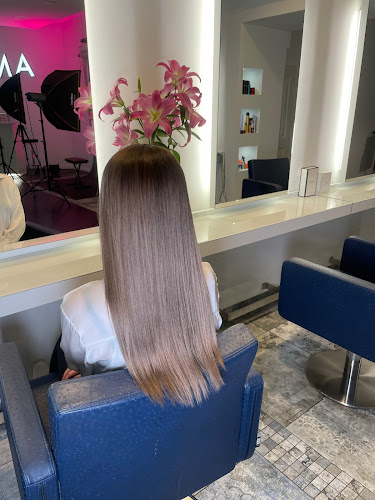 Salon Image
