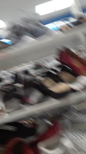 Clothing Store «Ross Dress for Less», reviews and photos, 4370 Okeechobee Blvd, West Palm Beach, FL 33409, USA