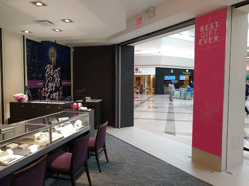 Shopping Mall «Woodland Mall», reviews and photos, 3195 28th St SE, Grand Rapids, MI 49512, USA