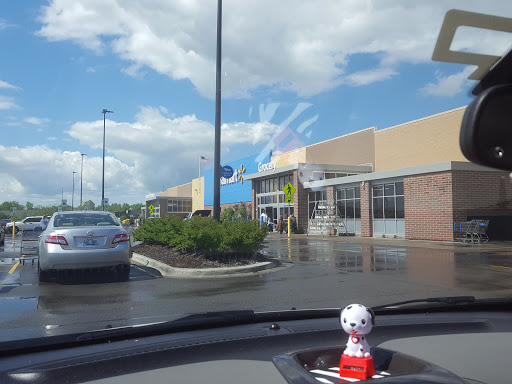 Discount Store «Walmart», reviews and photos, 6501 Veterans Memorial Pkwy, Crestwood, KY 40014, USA