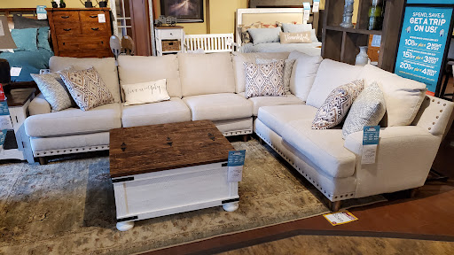 Furniture Store «Slumberland Furniture», reviews and photos, 13727 Ridgedale Dr, Minnetonka, MN 55305, USA