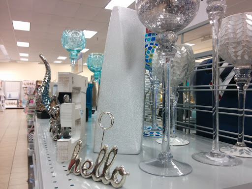 Clothing Store «Burlington Coat Factory», reviews and photos, 103 Marketplace Dr, Hampton, VA 23666, USA