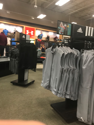Sporting Goods Store «Golf Galaxy», reviews and photos, 4250 Easton Gateway Dr, Columbus, OH 43219, USA