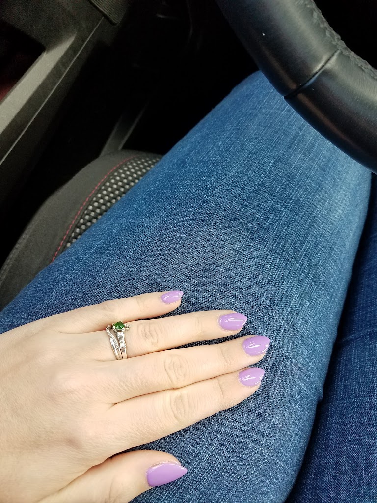 Lilly Nails 06320