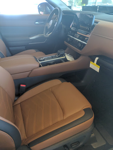 Nissan Dealer «Kelly Nissan, Inc.», reviews and photos, 4300 95th St, Oak Lawn, IL 60453, USA