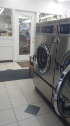 Laundromat «Town & Country Coin Laundry», reviews and photos, 2717 E Boulder St, Colorado Springs, CO 80909, USA