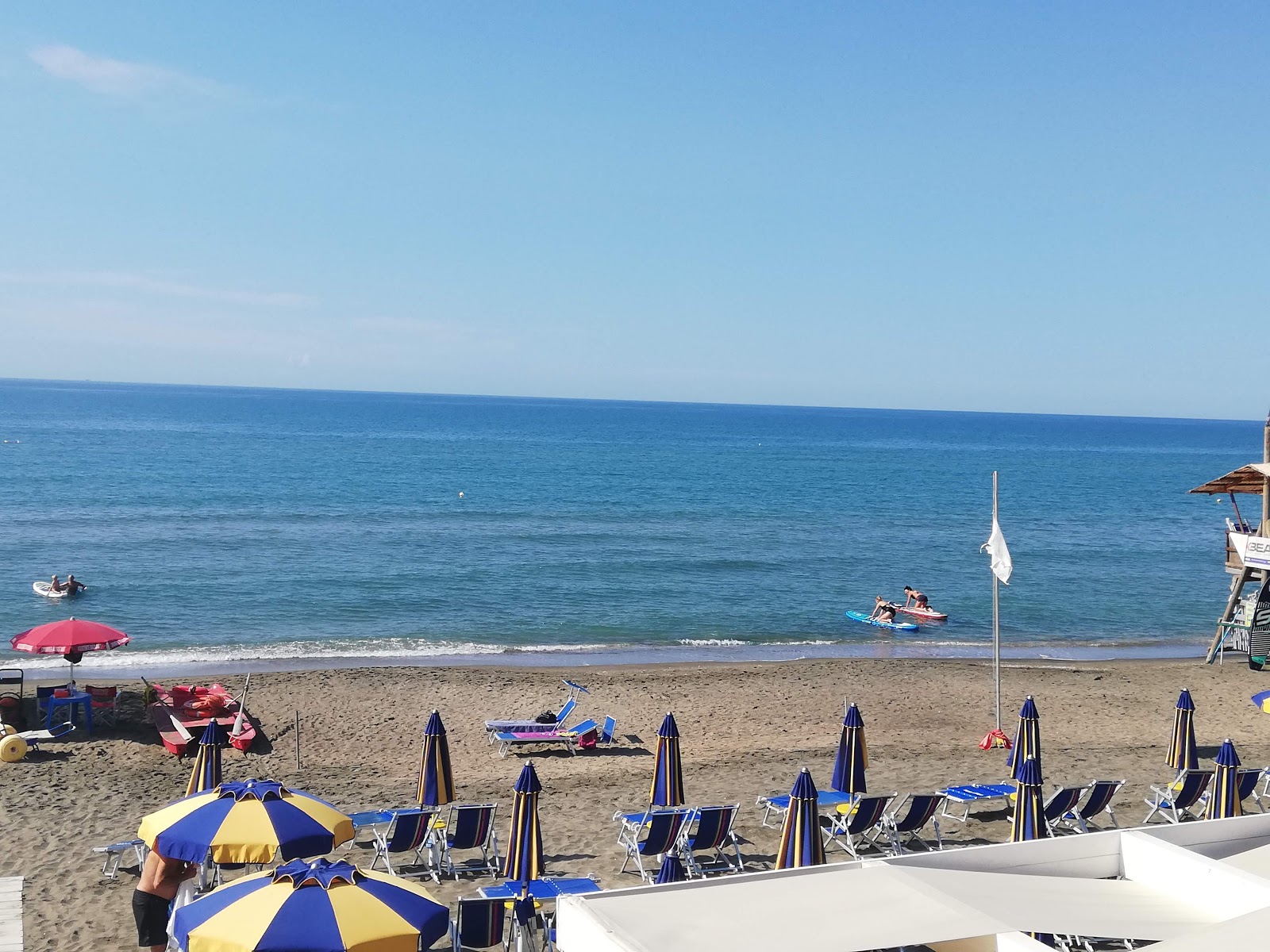 Photo de Spiaggia di Latina zone des équipements