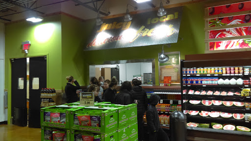 Grocery Store «Fresh Thyme Farmers Market - Kenosha», reviews and photos, 7100 Green Bay Rd, Kenosha, WI 53142, USA