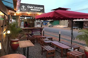 Oak Lounge image