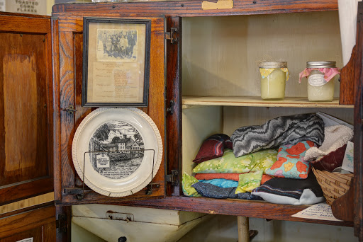 Grocery Store «Riverton General Store», reviews and photos, 2 Main St, Barkhamsted, CT 06063, USA