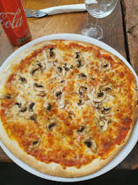 Pizza du Restaurant Le logis des pénitents à Saint-Guilhem-le-Désert - n°7