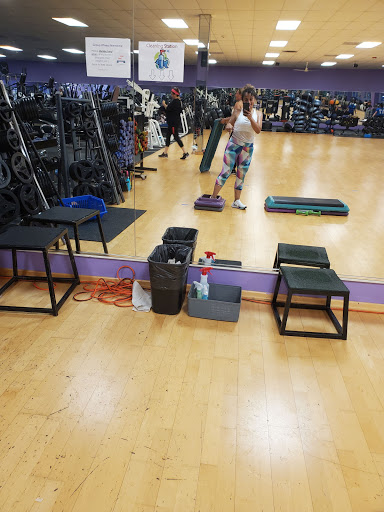 Health Club «Womens Workout World - Berwyn», reviews and photos, 6342 W Cermak Rd, Berwyn, IL 60402, USA