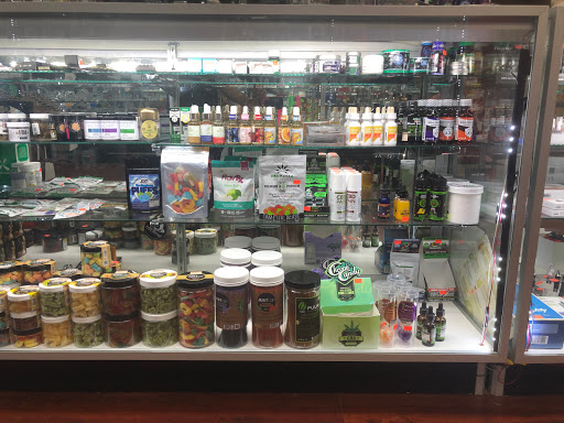 Tobacco Shop «VIP Smoke Shop», reviews and photos, 557 Englishtown Rd, Monroe Township, NJ 08831, USA