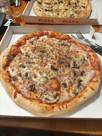 Pizza du Pizzas à emporter Pizza Léna à Leucate - n°19