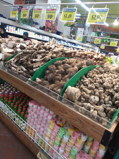 Supermarket «Trenton Food Bazaar Supermarket», reviews and photos, 635 S Clinton Ave, Trenton, NJ 08611, USA